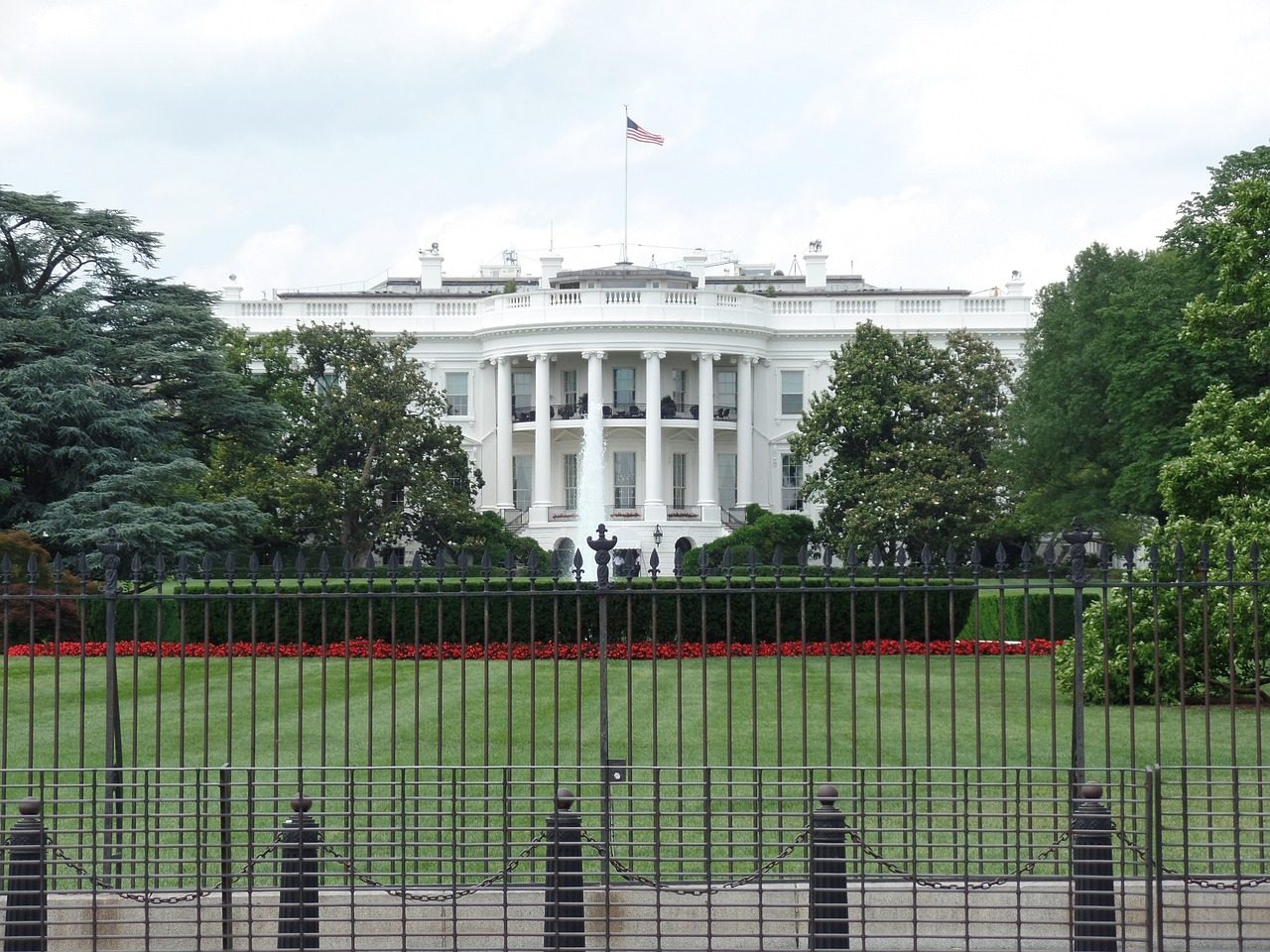 The White House front area picture